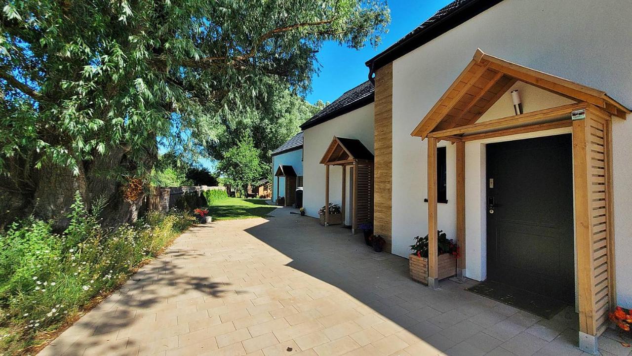 Nadmorska Osada Villa Oslonino Exterior photo